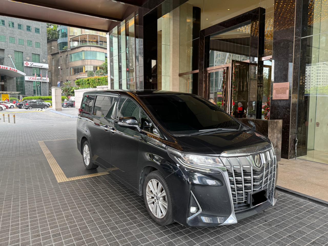 The Ultimate Guide to Traveling from Singapore to Johor Bahru: Options for Every Traveler! 